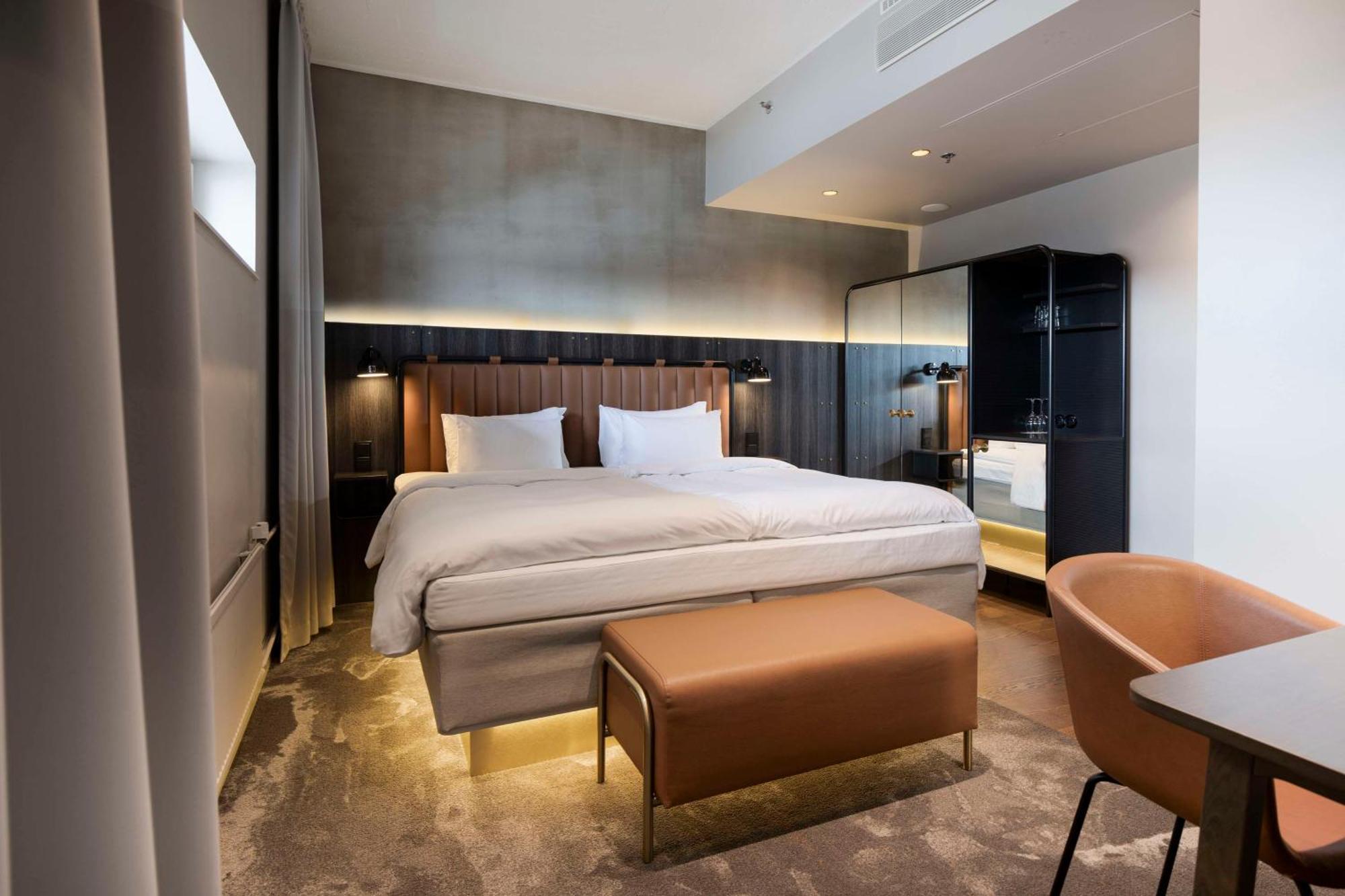 Radisson Blu Seaside Hotel, 4*